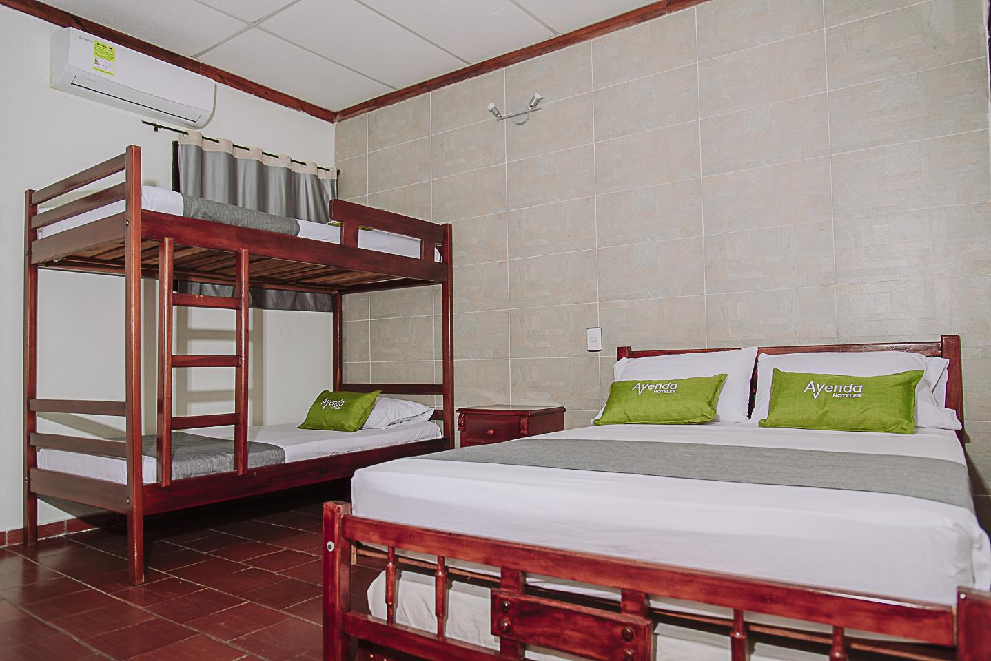 Hotel Colon Rodadero ซันตามาร์ตา ภายนอก รูปภาพ