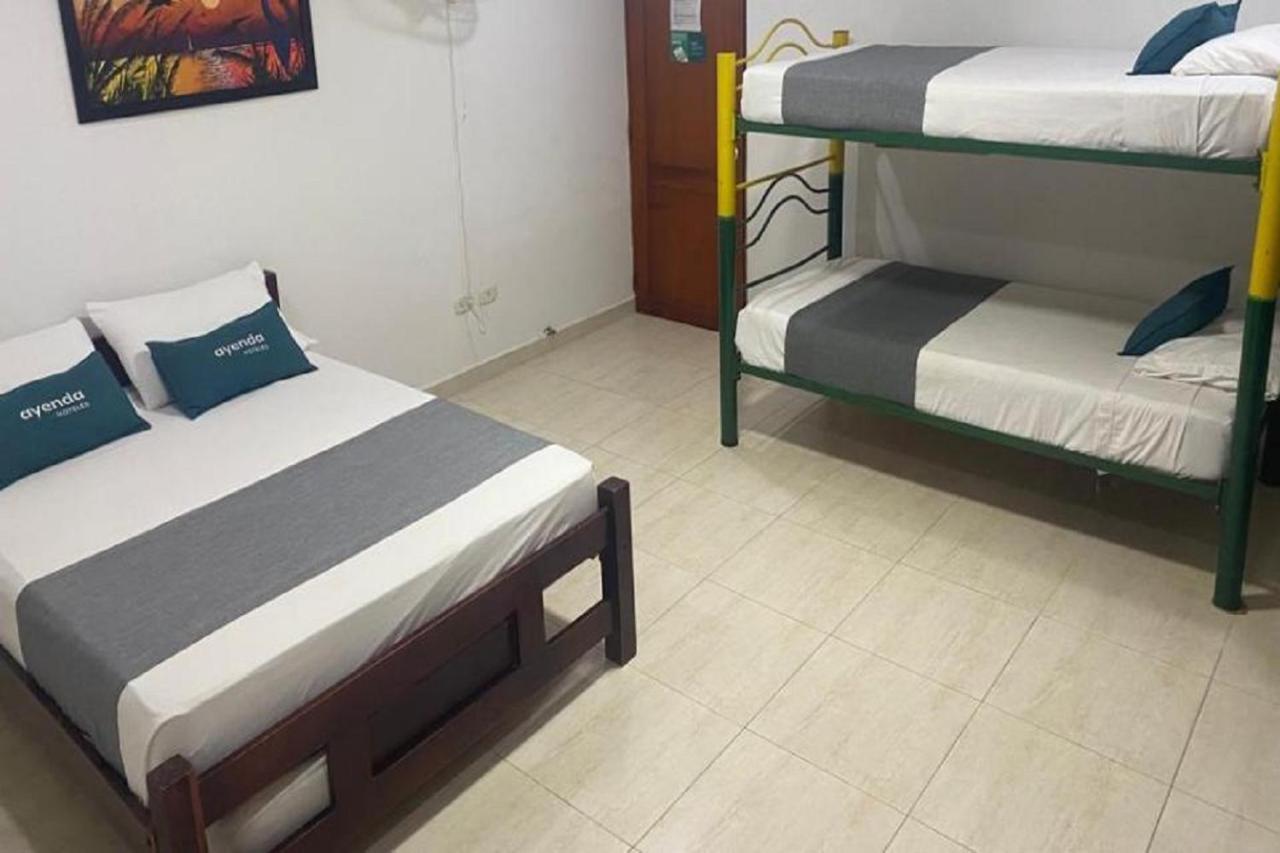 Hotel Colon Rodadero ซันตามาร์ตา ภายนอก รูปภาพ