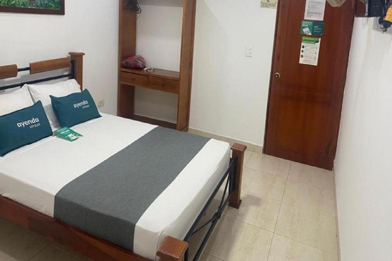 Hotel Colon Rodadero ซันตามาร์ตา ภายนอก รูปภาพ