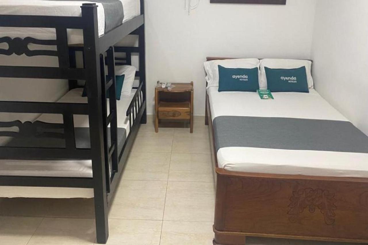 Hotel Colon Rodadero ซันตามาร์ตา ภายนอก รูปภาพ